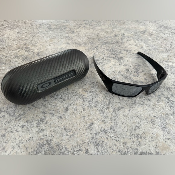 Oakley Accessories Oakley Gascan Black Polarized Glasses And Case
